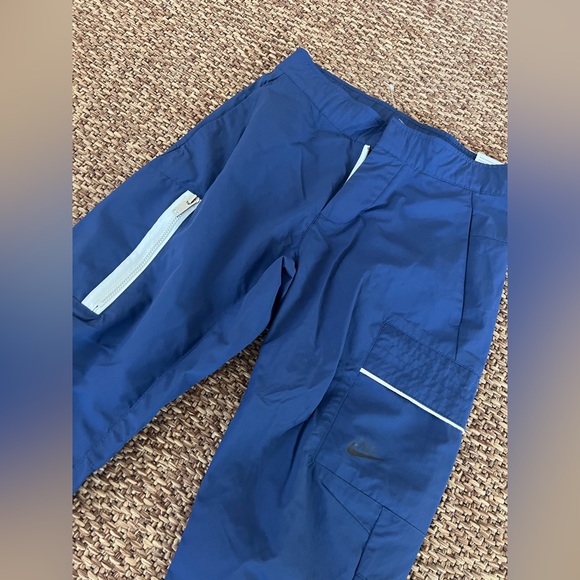 Brand NEW! Boys Nike tapered fit pants - Picture 2 of 8